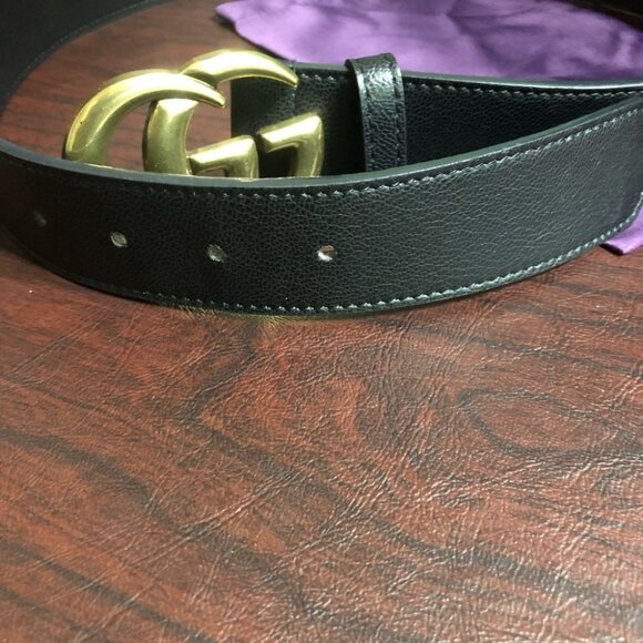 Gucci Black Belt with Gold GG Buckle - Picture 4 of 5